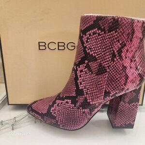 BCBGeneration "Viva Pink Snake" Booties. NIB. Size 5.5
